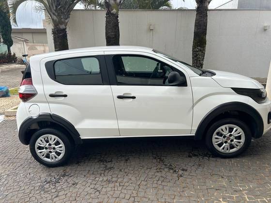 FIAT MOBI 1.0 EVO FLEX LIKE. MANUAL FIAT MOBI 1.0 EVO FLEX LIKE. MANUAL
